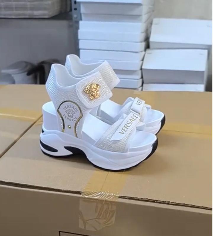 Thick-soled Double Velcro Height-increasing Sandals