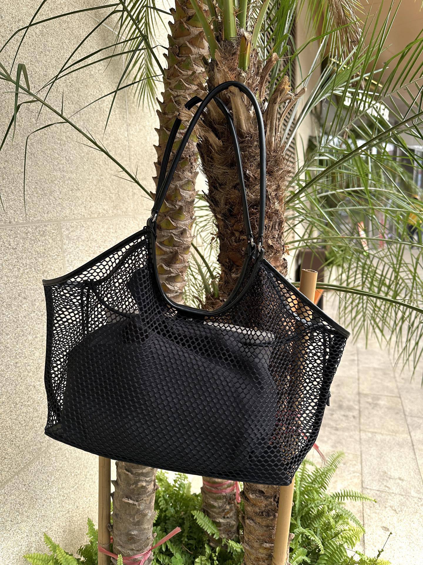 Large Capacity Women's Beach Bag Hollow Mesh With Independent Inner Bag