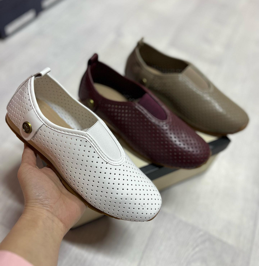 Comfortable Hollow Slip-on Shoes
