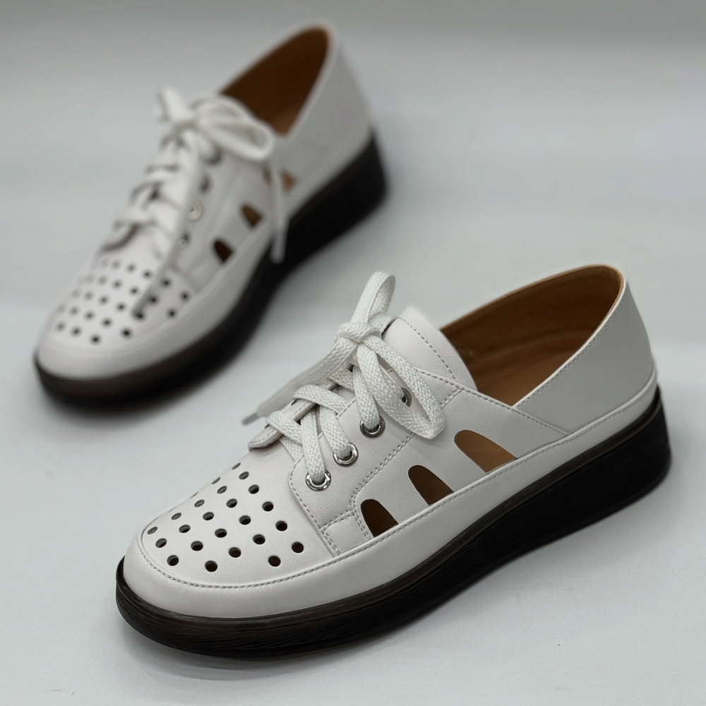 Women's Hollow Leather Round Toe Shoes