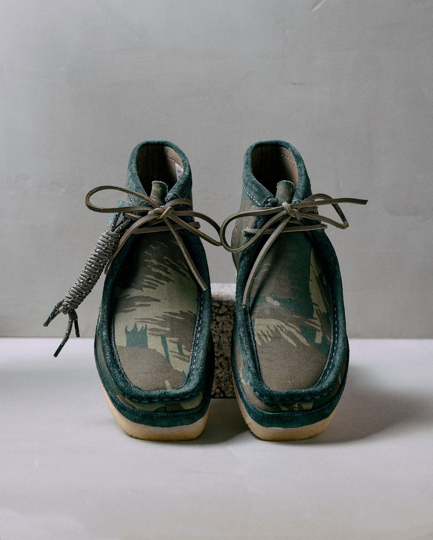 Camouflage Lace-Up Loafers