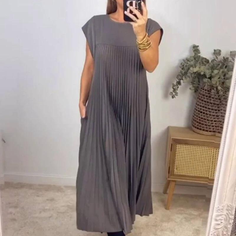 Round Neck Sleeveless Pleated Maxi Dress