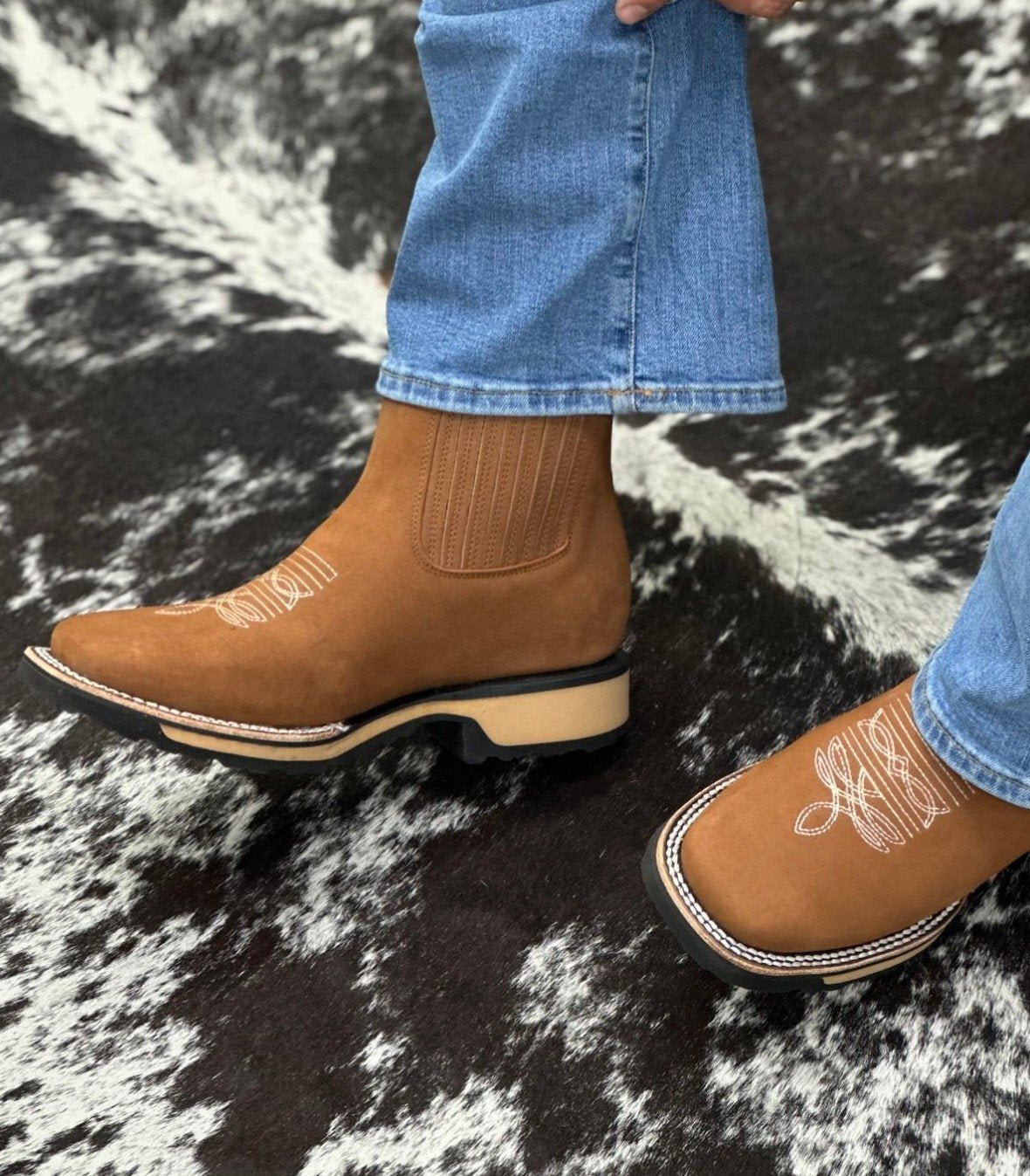 Embroidered Western Cowboy Boots