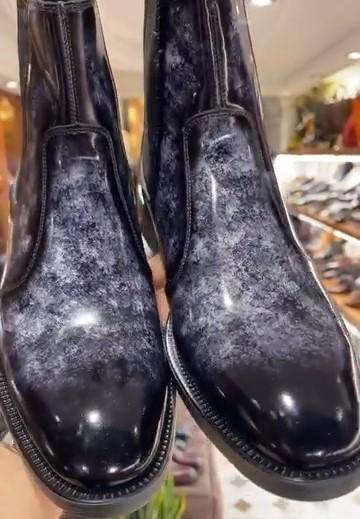 Shiny Leather Chelsea Boots