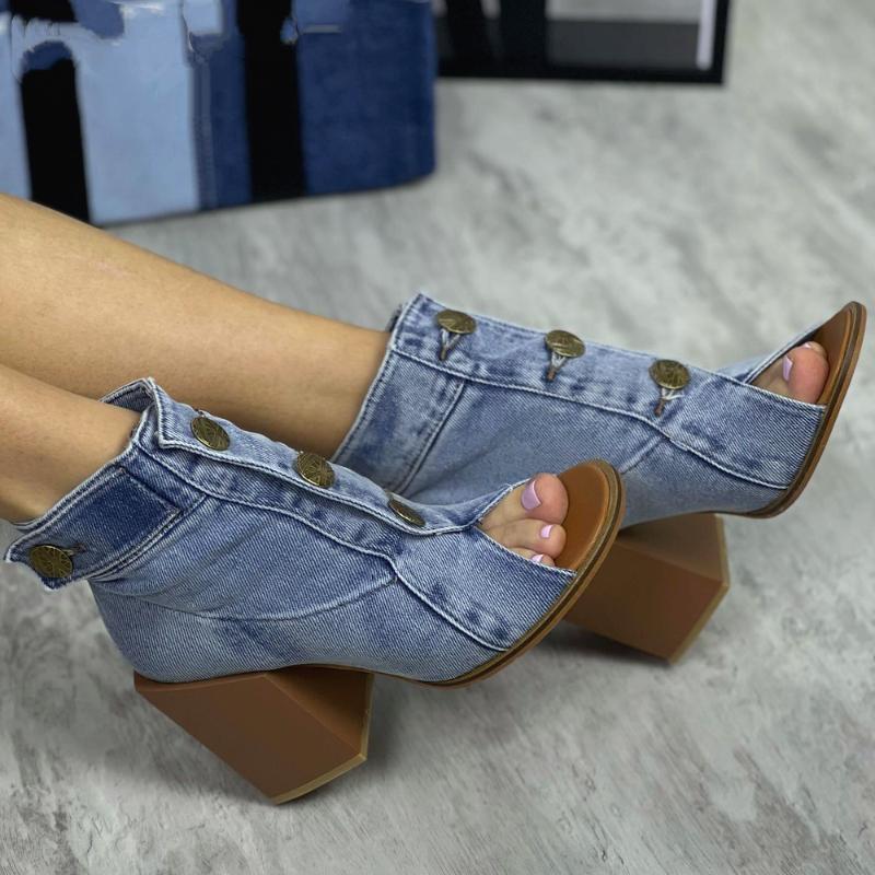 Women's Chic Denim Boots