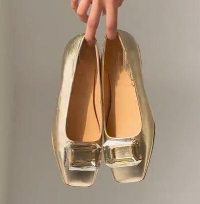 Women's Fashion Gold Flats